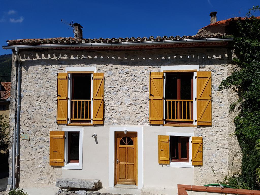 Maison A La Montagne Belcaire Kültér fotó