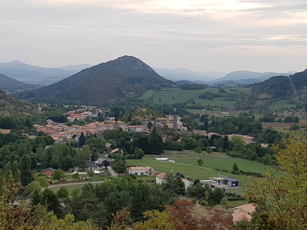 Maison A La Montagne Belcaire Kültér fotó
