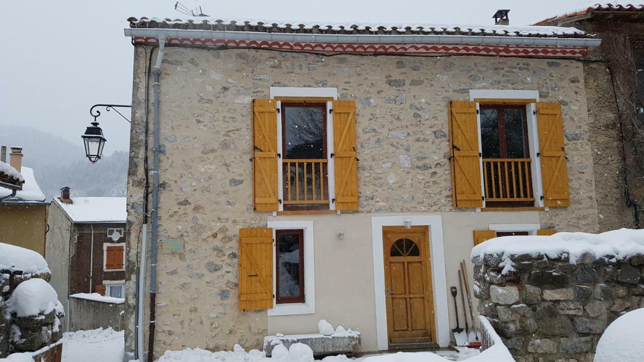 Maison A La Montagne Belcaire Kültér fotó